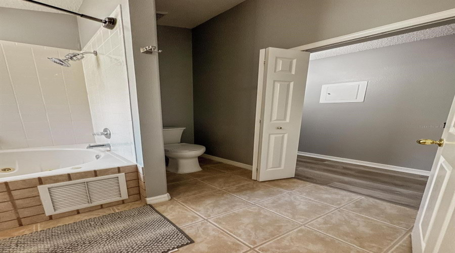 KISSIMMEE, Florida 34747, 4 Bedrooms Bedrooms, ,3 BathroomsBathrooms,Residential,For Sale,PLAYING OTTER,MFRS5129194