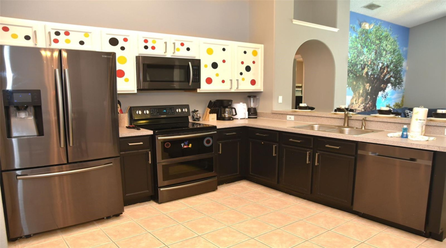 KISSIMMEE, Florida 34747, 4 Bedrooms Bedrooms, ,3 BathroomsBathrooms,Residential,For Sale,PLAYING OTTER,MFRS5129194