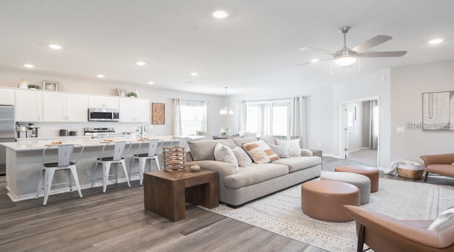 DAVENPORT, Florida 33837, 4 Bedrooms Bedrooms, ,2 BathroomsBathrooms,Residential,For Sale,FLEUR,MFRL4953831