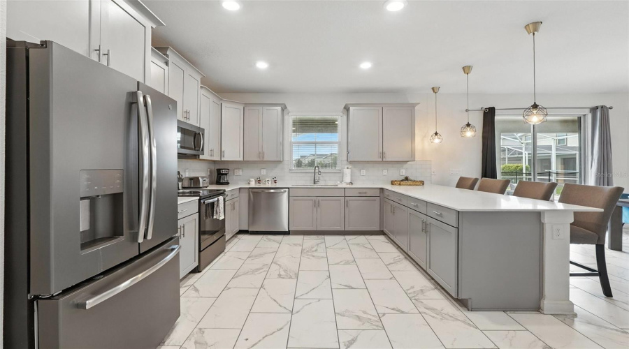 DAVENPORT, Florida 33896, 6 Bedrooms Bedrooms, ,6 BathroomsBathrooms,Residential,For Sale,OCEAN COURSE,0,MFRO6319216