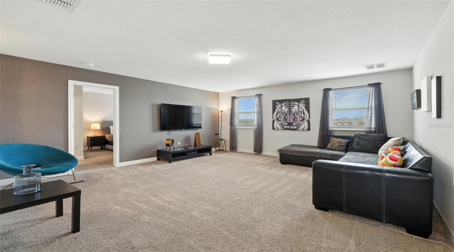 DAVENPORT, Florida 33896, 6 Bedrooms Bedrooms, ,6 BathroomsBathrooms,Residential,For Sale,OCEAN COURSE,0,MFRO6319216