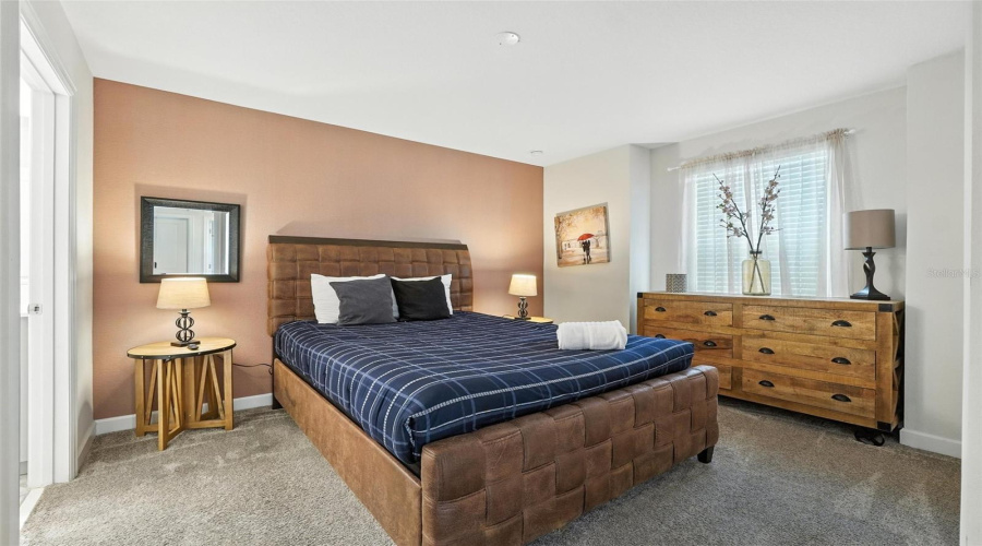 DAVENPORT, Florida 33896, 6 Bedrooms Bedrooms, ,6 BathroomsBathrooms,Residential,For Sale,OCEAN COURSE,0,MFRO6319216