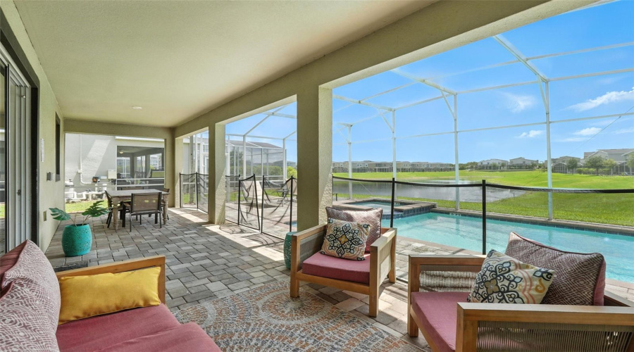 DAVENPORT, Florida 33896, 6 Bedrooms Bedrooms, ,6 BathroomsBathrooms,Residential,For Sale,OCEAN COURSE,0,MFRO6319216