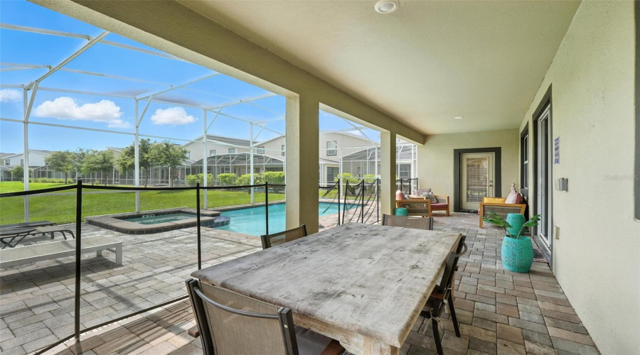 DAVENPORT, Florida 33896, 6 Bedrooms Bedrooms, ,6 BathroomsBathrooms,Residential,For Sale,OCEAN COURSE,0,MFRO6319216