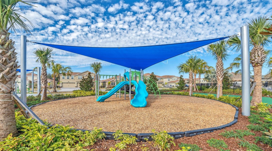 DAVENPORT, Florida 33896, 6 Bedrooms Bedrooms, ,6 BathroomsBathrooms,Residential,For Sale,OCEAN COURSE,0,MFRO6319216