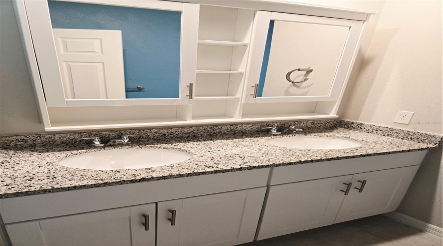 DAVENPORT, Florida 33897, 3 Bedrooms Bedrooms, ,2 BathroomsBathrooms,Residential,For Sale,MARBELLA,MFRS5129248