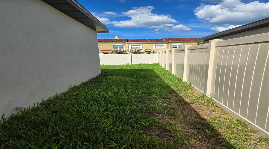 DAVENPORT, Florida 33897, 3 Bedrooms Bedrooms, ,2 BathroomsBathrooms,Residential,For Sale,MARBELLA,0,MFRS5129248