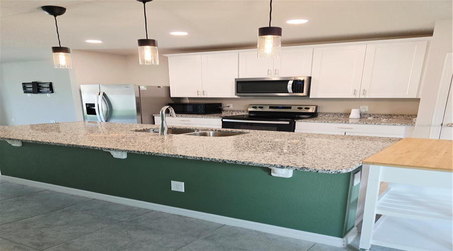 DAVENPORT, Florida 33897, 3 Bedrooms Bedrooms, ,2 BathroomsBathrooms,Residential,For Sale,MARBELLA,MFRS5129248