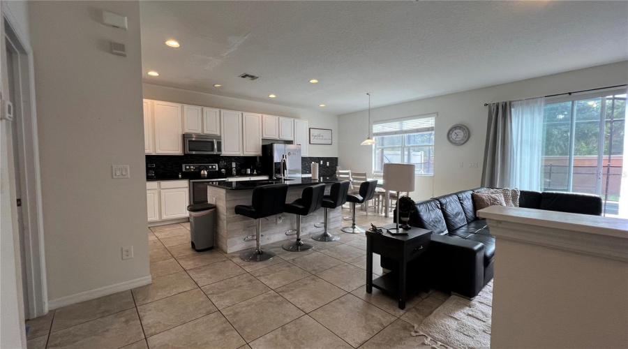 KISSIMMEE, Florida 34746, 4 Bedrooms Bedrooms, ,3 BathroomsBathrooms,Residential,For Sale,LAS FUENTES,MFRO6316203