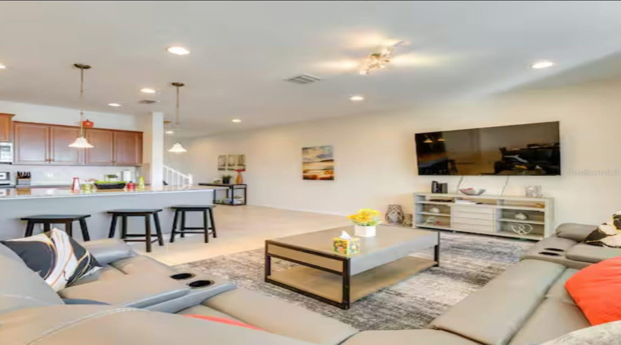 KISSIMMEE, Florida 34747, 4 Bedrooms Bedrooms, ,3 BathroomsBathrooms,Residential,For Sale,GENEVE,MFRC7511319
