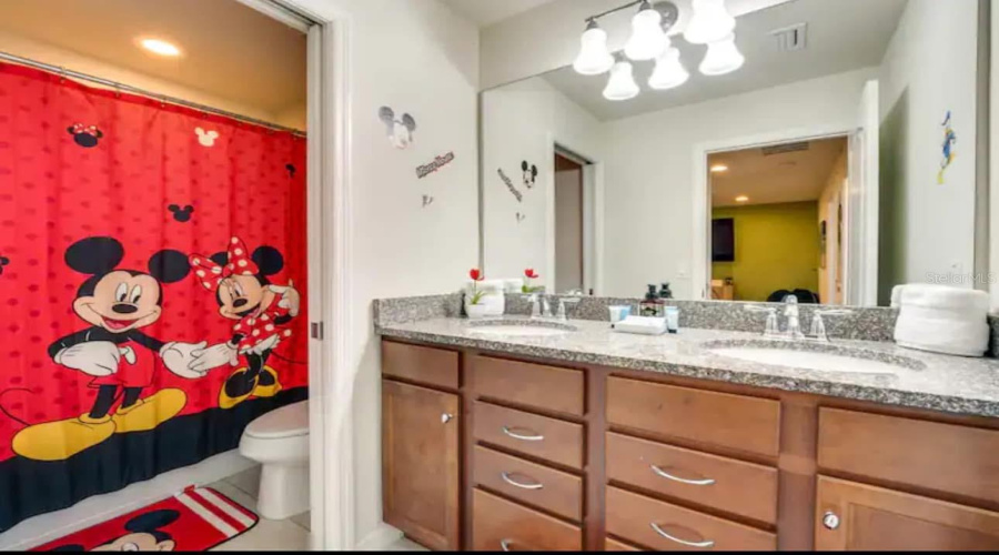 KISSIMMEE, Florida 34747, 4 Bedrooms Bedrooms, ,3 BathroomsBathrooms,Residential,For Sale,GENEVE,MFRC7511319