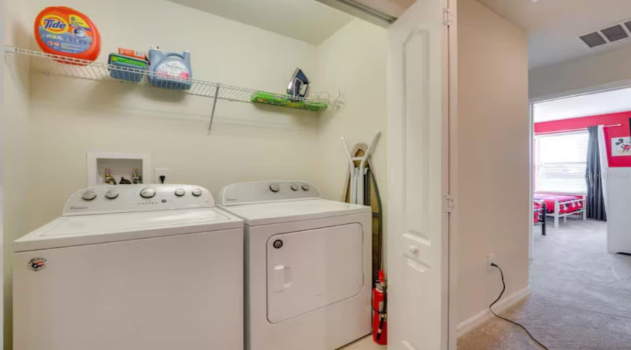 KISSIMMEE, Florida 34747, 4 Bedrooms Bedrooms, ,3 BathroomsBathrooms,Residential,For Sale,GENEVE,MFRC7511319