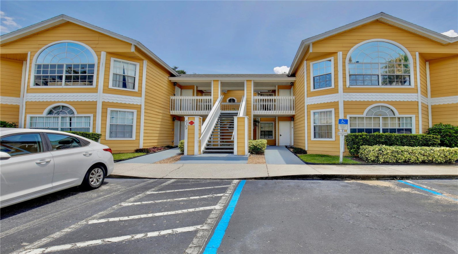 KISSIMMEE, Florida 34747, 3 Bedrooms Bedrooms, ,2 BathroomsBathrooms,Residential,For Sale,KNIGHTSBRIDGE,MFRO6319115
