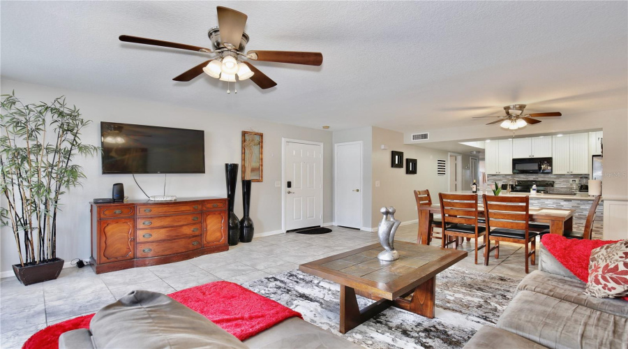 KISSIMMEE, Florida 34747, 3 Bedrooms Bedrooms, ,2 BathroomsBathrooms,Residential,For Sale,KNIGHTSBRIDGE,MFRO6319115