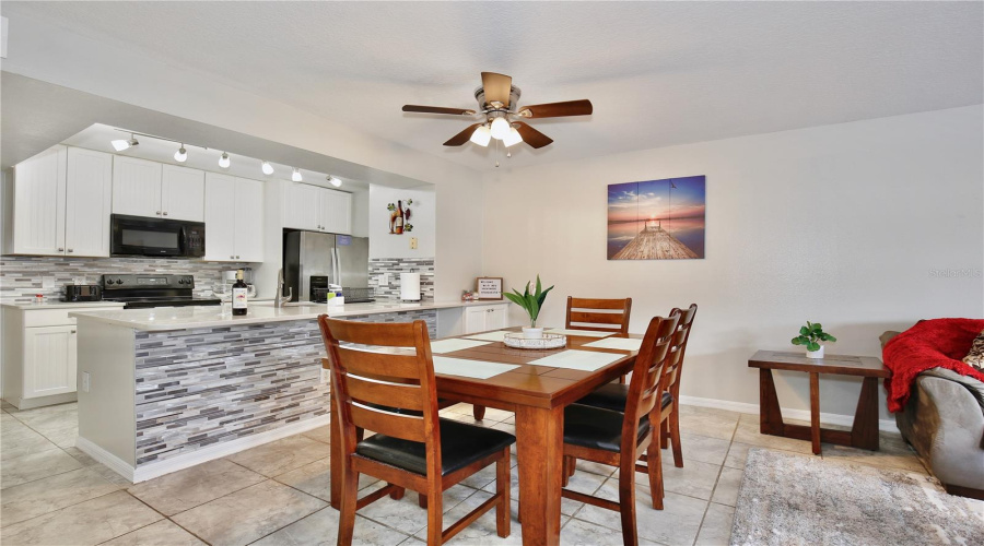 KISSIMMEE, Florida 34747, 3 Bedrooms Bedrooms, ,2 BathroomsBathrooms,Residential,For Sale,KNIGHTSBRIDGE,MFRO6319115