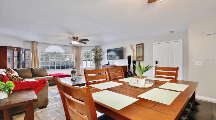 KISSIMMEE, Florida 34747, 3 Bedrooms Bedrooms, ,2 BathroomsBathrooms,Residential,For Sale,KNIGHTSBRIDGE,MFRO6319115