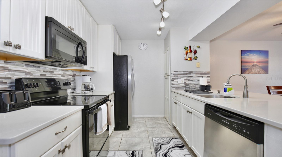 KISSIMMEE, Florida 34747, 3 Bedrooms Bedrooms, ,2 BathroomsBathrooms,Residential,For Sale,KNIGHTSBRIDGE,MFRO6319115