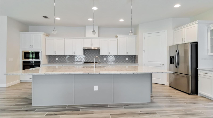 KISSIMMEE, Florida 34747, 3 Bedrooms Bedrooms, ,2 BathroomsBathrooms,Residential,For Sale,LIMESTONE,MFRTB8396347