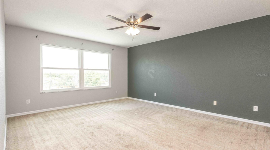 DAVENPORT, Florida 33897, 5 Bedrooms Bedrooms, ,3 BathroomsBathrooms,Residential,For Sale,BLACKHEATH,MFRO6300809