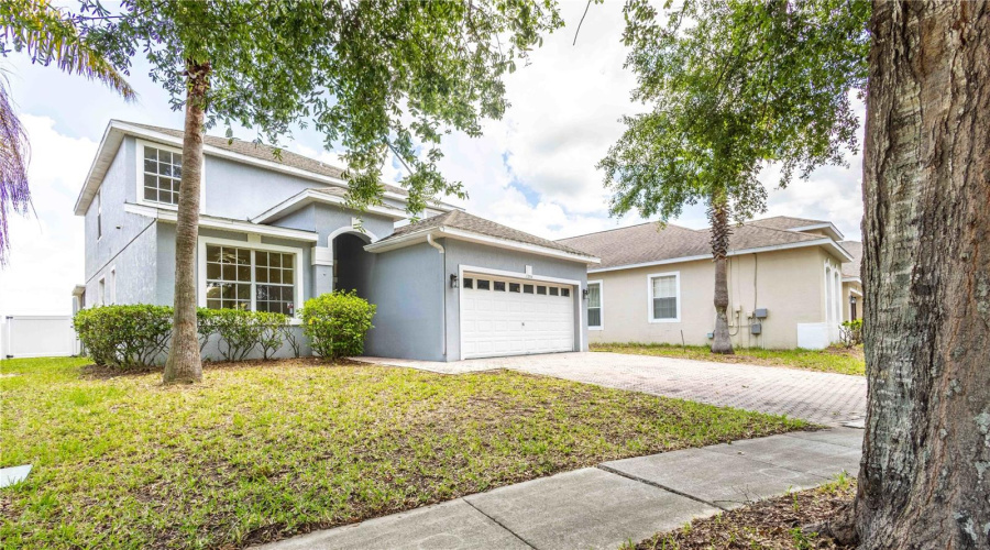 DAVENPORT, Florida 33897, 5 Bedrooms Bedrooms, ,3 BathroomsBathrooms,Residential,For Sale,BLACKHEATH,MFRO6300809