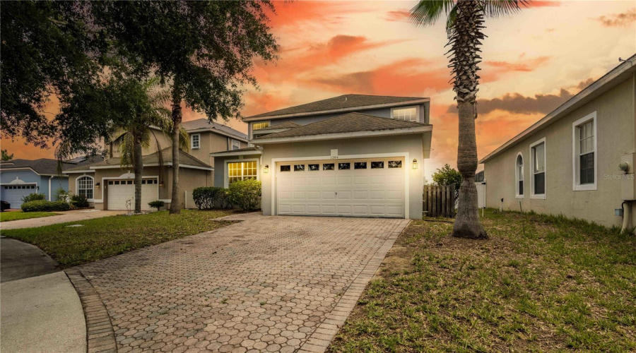 DAVENPORT, Florida 33897, 5 Bedrooms Bedrooms, ,3 BathroomsBathrooms,Residential,For Sale,BLACKHEATH,MFRO6300809