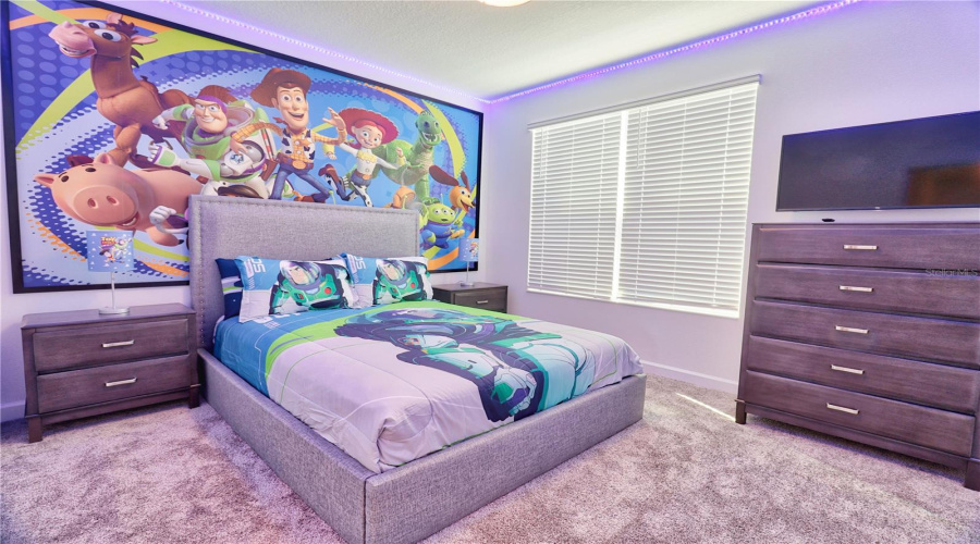 KISSIMMEE, Florida 34746, 5 Bedrooms Bedrooms, ,5 BathroomsBathrooms,Residential,For Sale,PETITION,0,MFRO6318882