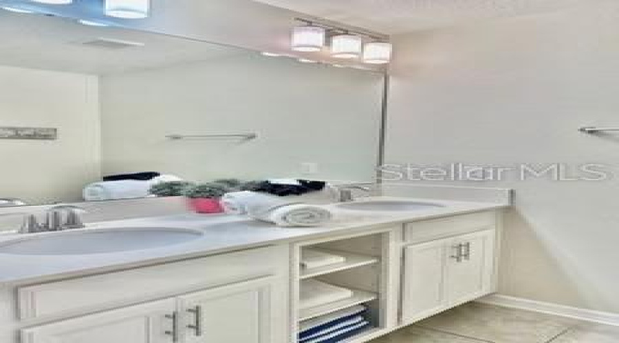 KISSIMMEE, Florida 34746, 2 Bedrooms Bedrooms, ,2 BathroomsBathrooms,Residential,For Sale,CLOCK TOWER,0,MFRTB8396509