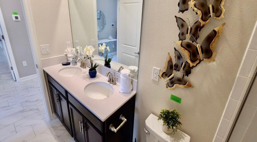 DAVENPORT, Florida 33896, 7 Bedrooms Bedrooms, ,5 BathroomsBathrooms,Residential,For Sale,CHALLENGE,0,MFRO6319610