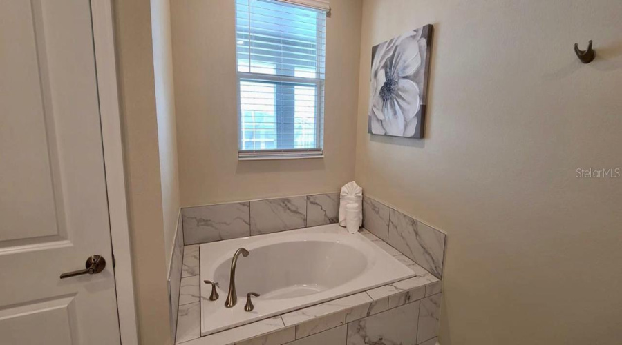 DAVENPORT, Florida 33896, 7 Bedrooms Bedrooms, ,5 BathroomsBathrooms,Residential,For Sale,CHALLENGE,0,MFRO6319610