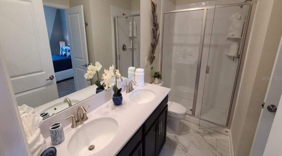 DAVENPORT, Florida 33896, 7 Bedrooms Bedrooms, ,5 BathroomsBathrooms,Residential,For Sale,CHALLENGE,0,MFRO6319610