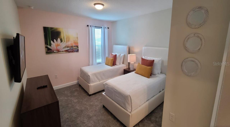 DAVENPORT, Florida 33896, 7 Bedrooms Bedrooms, ,5 BathroomsBathrooms,Residential,For Sale,CHALLENGE,0,MFRO6319610
