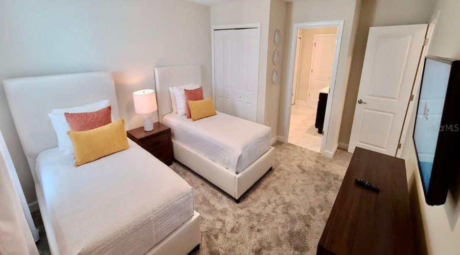 DAVENPORT, Florida 33896, 7 Bedrooms Bedrooms, ,5 BathroomsBathrooms,Residential,For Sale,CHALLENGE,0,MFRO6319610