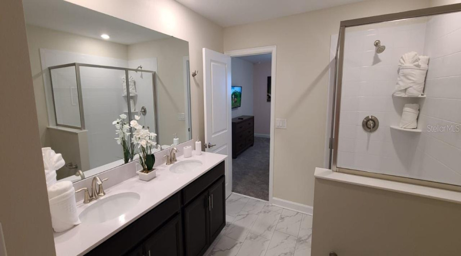 DAVENPORT, Florida 33896, 7 Bedrooms Bedrooms, ,5 BathroomsBathrooms,Residential,For Sale,CHALLENGE,0,MFRO6319610