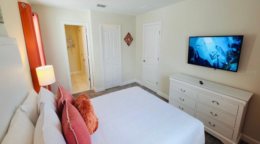 DAVENPORT, Florida 33896, 7 Bedrooms Bedrooms, ,5 BathroomsBathrooms,Residential,For Sale,CHALLENGE,0,MFRO6319610