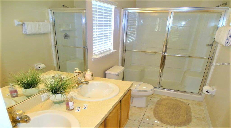 DAVENPORT, Florida 33896, 5 Bedrooms Bedrooms, ,3 BathroomsBathrooms,Residential,For Sale,ROYAL RIDGE,0,MFRS5129219