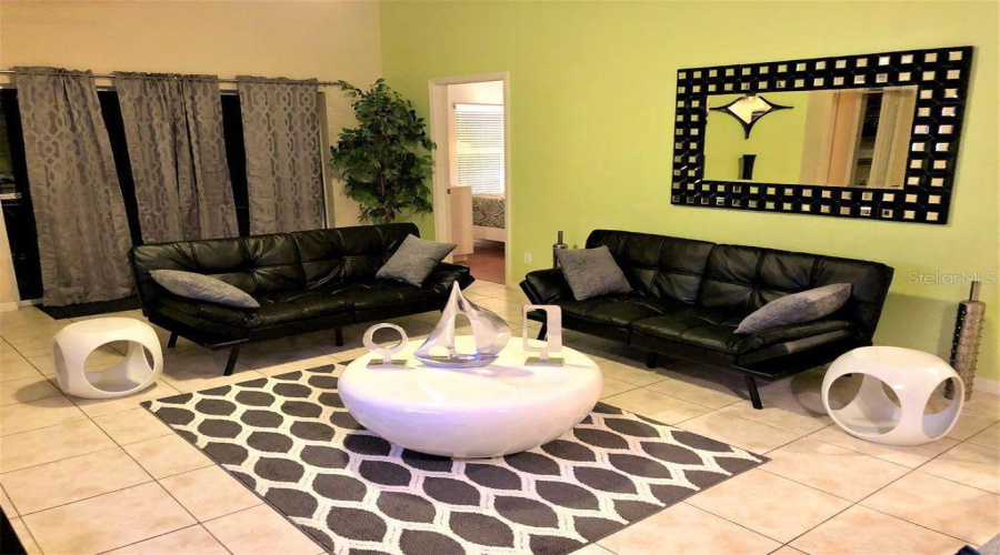 DAVENPORT, Florida 33896, 5 Bedrooms Bedrooms, ,3 BathroomsBathrooms,Residential,For Sale,ROYAL RIDGE,0,MFRS5129219