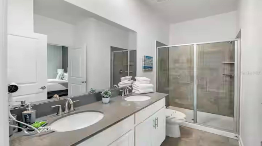 DAVENPORT, Florida 33896, 8 Bedrooms Bedrooms, ,5 BathroomsBathrooms,Residential,For Sale,SOMMERSET HILLS,MFRS5129299