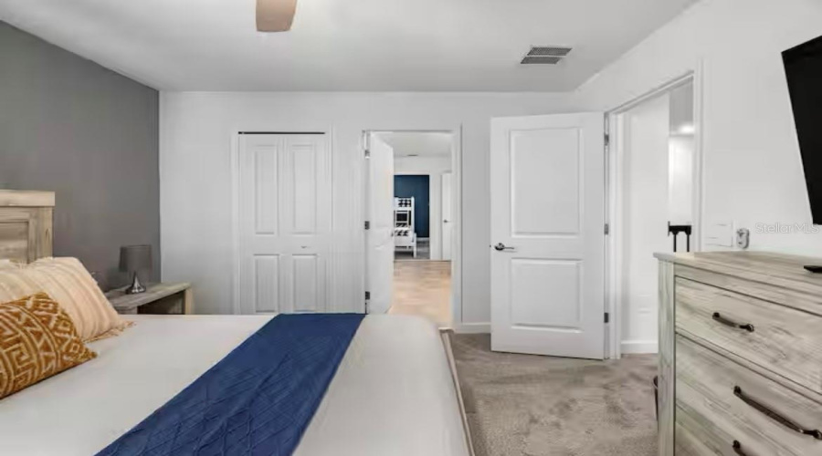DAVENPORT, Florida 33896, 8 Bedrooms Bedrooms, ,5 BathroomsBathrooms,Residential,For Sale,SOMMERSET HILLS,MFRS5129299