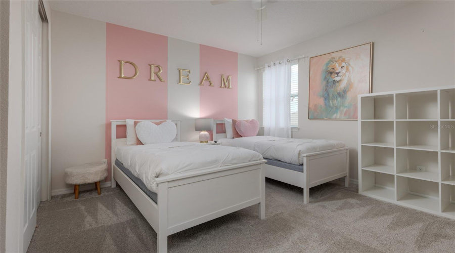 KISSIMMEE, Florida 34747, 5 Bedrooms Bedrooms, ,4 BathroomsBathrooms,Residential,For Sale,CARIBBEAN VIEW,0,MFRO6319663