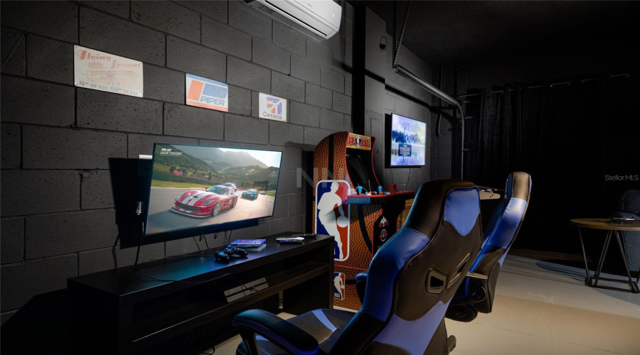 KISSIMMEE, Florida 34747, 5 Bedrooms Bedrooms, ,4 BathroomsBathrooms,Residential,For Sale,CARIBBEAN VIEW,0,MFRO6319663