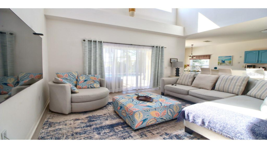 DAVENPORT, Florida 33897, 5 Bedrooms Bedrooms, ,4 BathroomsBathrooms,Residential,For Sale,BRIDGEWATER,0,MFRO6319825