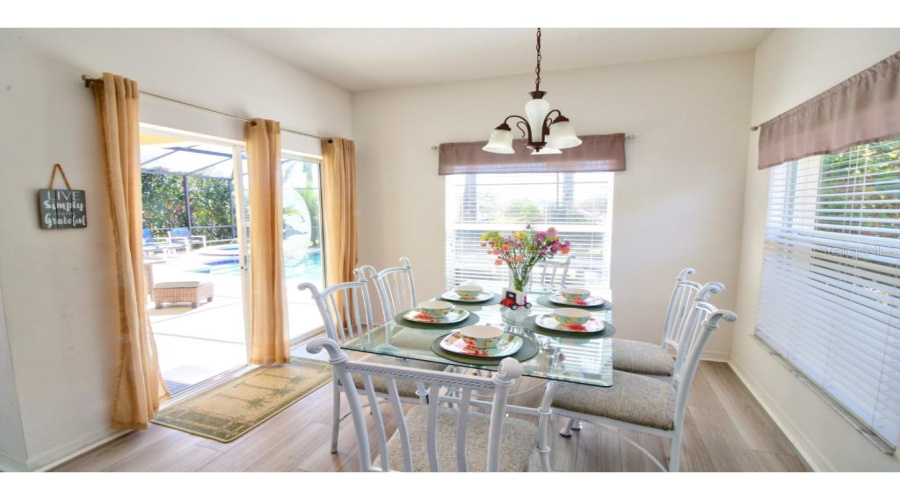 DAVENPORT, Florida 33897, 5 Bedrooms Bedrooms, ,4 BathroomsBathrooms,Residential,For Sale,BRIDGEWATER,0,MFRO6319825