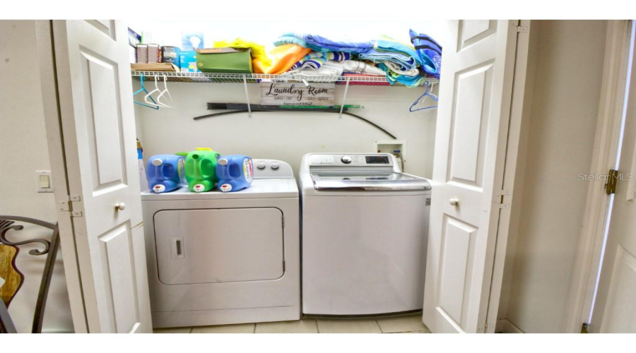 DAVENPORT, Florida 33897, 5 Bedrooms Bedrooms, ,4 BathroomsBathrooms,Residential,For Sale,BRIDGEWATER,0,MFRO6319825