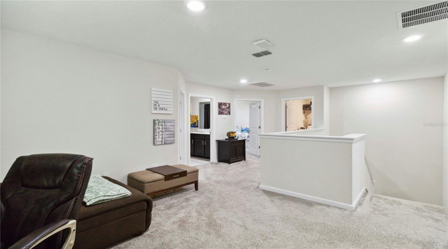DAVENPORT, Florida 33896, 3 Bedrooms Bedrooms, ,2 BathroomsBathrooms,Residential,For Sale,FLUFFY LIE,0,MFRO6315991