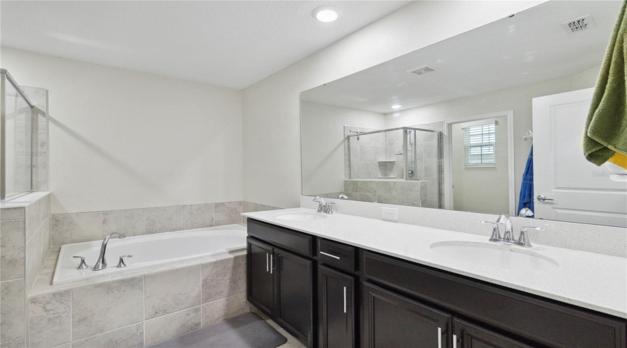 DAVENPORT, Florida 33896, 3 Bedrooms Bedrooms, ,2 BathroomsBathrooms,Residential,For Sale,FLUFFY LIE,0,MFRO6315991
