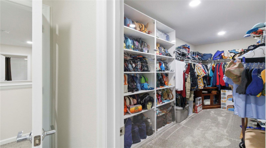 DAVENPORT, Florida 33896, 3 Bedrooms Bedrooms, ,2 BathroomsBathrooms,Residential,For Sale,FLUFFY LIE,0,MFRO6315991