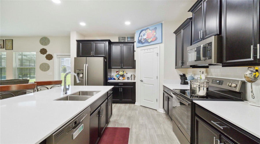 DAVENPORT, Florida 33896, 3 Bedrooms Bedrooms, ,2 BathroomsBathrooms,Residential,For Sale,FLUFFY LIE,0,MFRO6315991