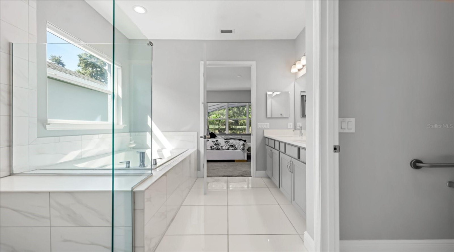KISSIMMEE, Florida 34747, 3 Bedrooms Bedrooms, ,2 BathroomsBathrooms,Residential,For Sale,FOUR SEASONS,0,MFRO6316873
