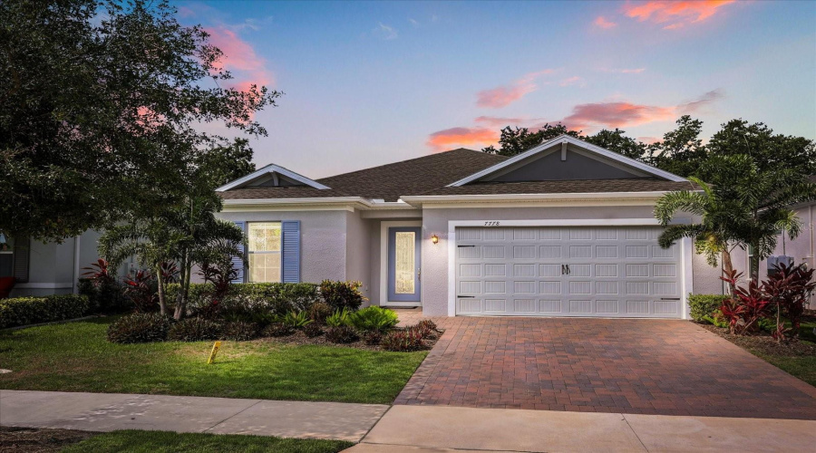 KISSIMMEE, Florida 34747, 3 Bedrooms Bedrooms, ,2 BathroomsBathrooms,Residential,For Sale,FOUR SEASONS,0,MFRO6316873