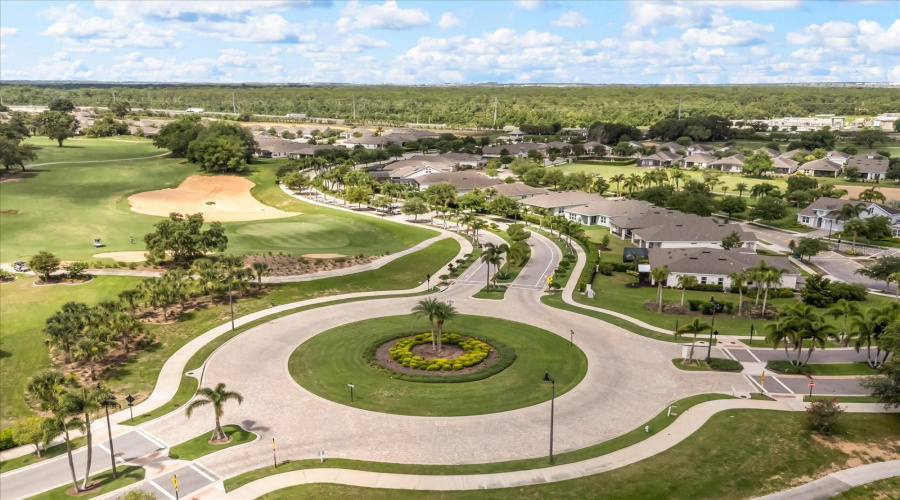 KISSIMMEE, Florida 34747, 3 Bedrooms Bedrooms, ,2 BathroomsBathrooms,Residential,For Sale,FOUR SEASONS,0,MFRO6316873